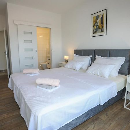 Stella Maris, Hvar - Rooms With A Balcony And A Stunning Sea View ฮวาร์ ภายนอก รูปภาพ