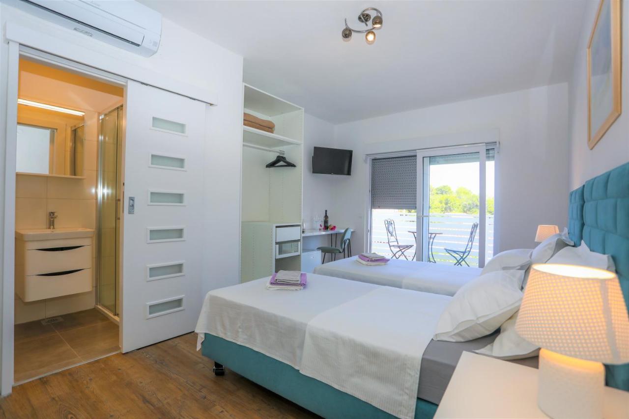 Stella Maris, Hvar - Rooms With A Balcony And A Stunning Sea View ฮวาร์ ภายนอก รูปภาพ