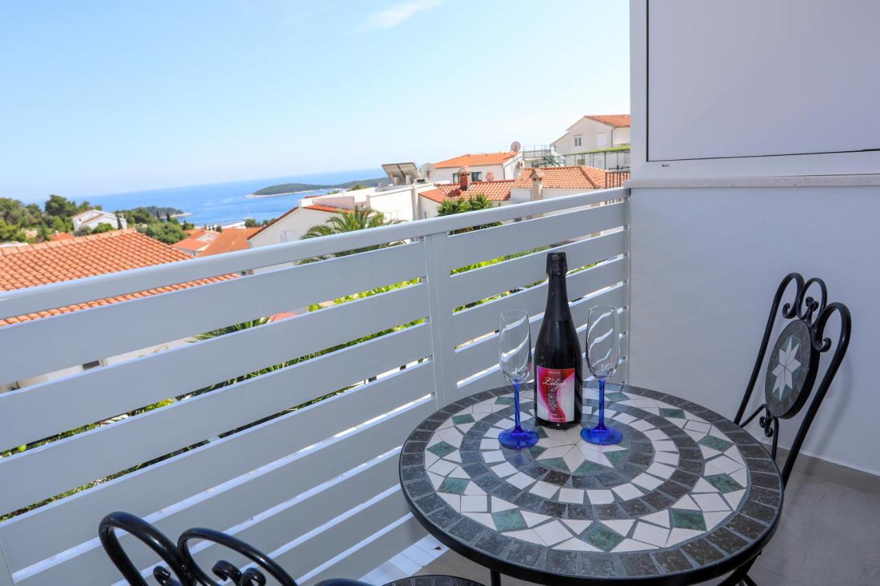 Stella Maris, Hvar - Rooms With A Balcony And A Stunning Sea View ฮวาร์ ภายนอก รูปภาพ