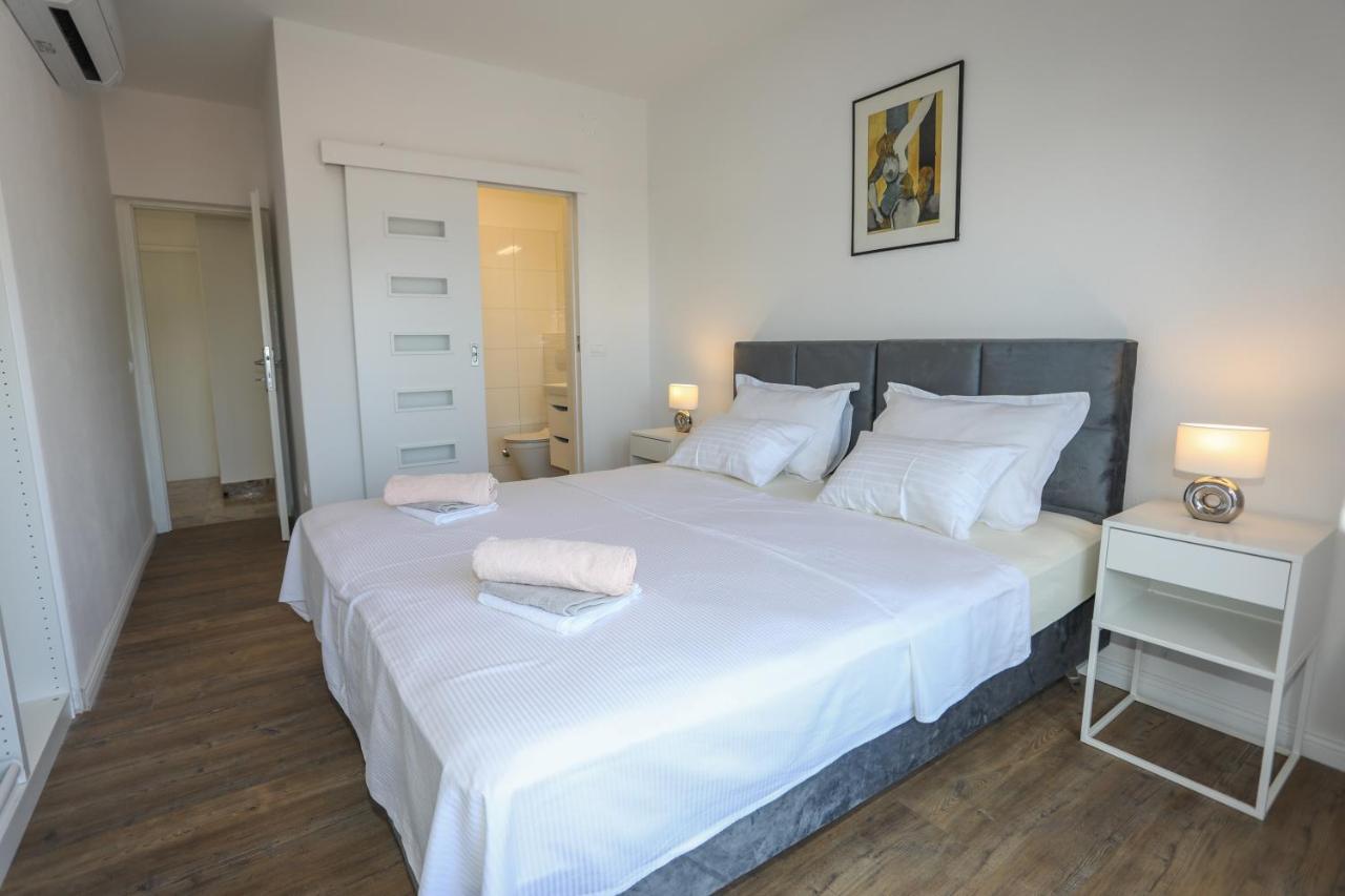 Stella Maris, Hvar - Rooms With A Balcony And A Stunning Sea View ฮวาร์ ภายนอก รูปภาพ